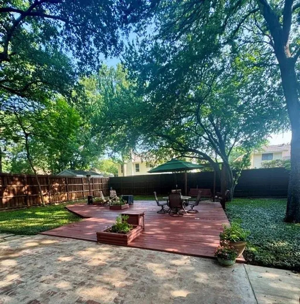 516 Woodhill Court, Grapevine