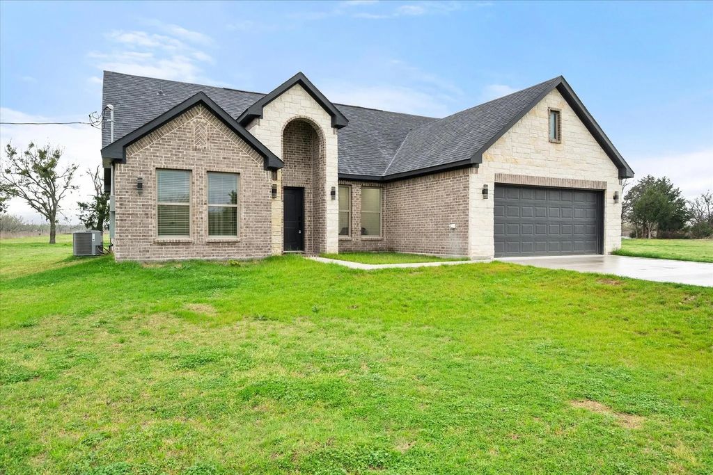 6771 Nw County Road 1146, Barry