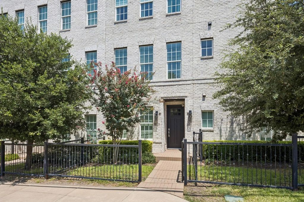 7333 Valley View Lane 807, Dallas