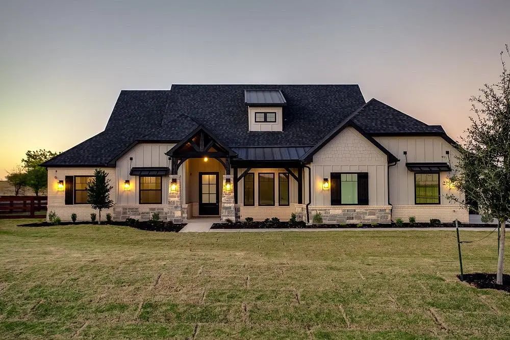 Photo of Listing #21303692