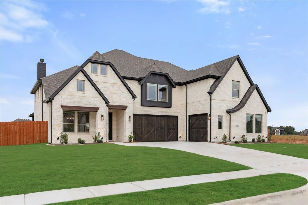 151 Memory Lane, Waxahachie