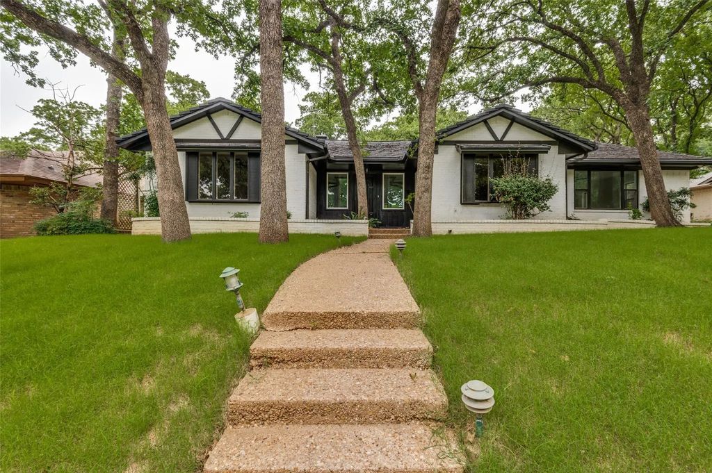 2117 Franklin Drive, Arlington