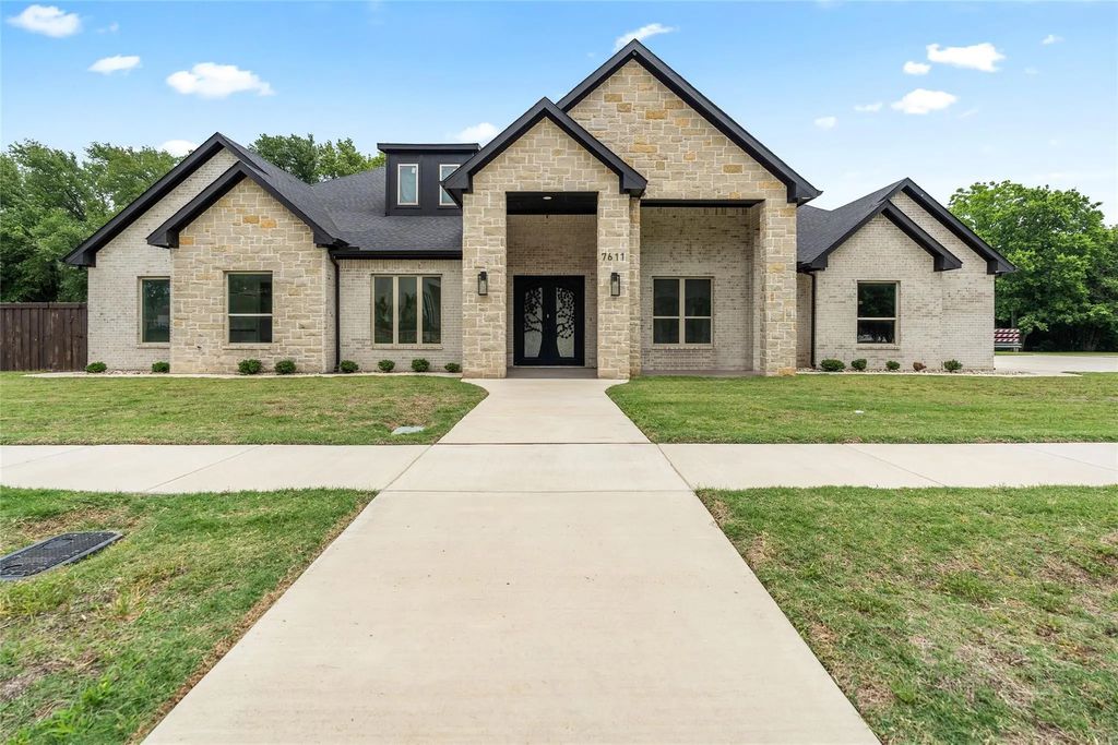 7611 Awadi Court, Arlington