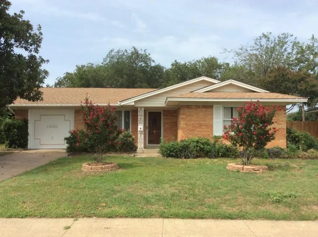 1201 Travis Street, Garland