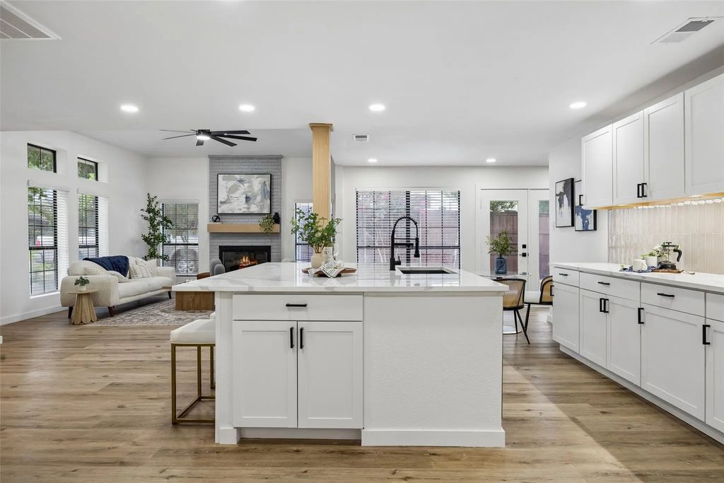 6214 Berthoud Pass, Dallas