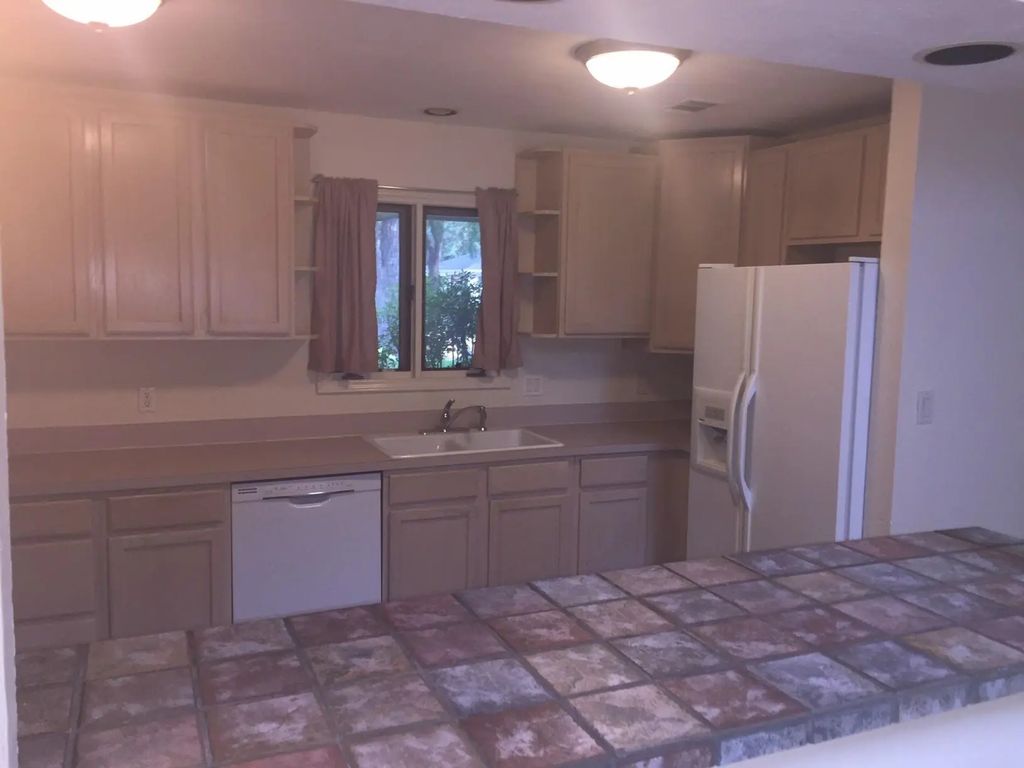 2508 Loving Avenue, Dallas