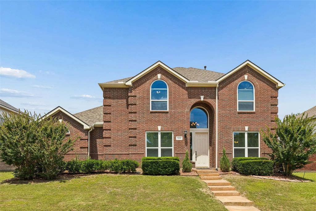 1926 Edgehill Drive, Allen
