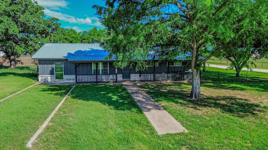 1216 Taylor Road, Weatherford