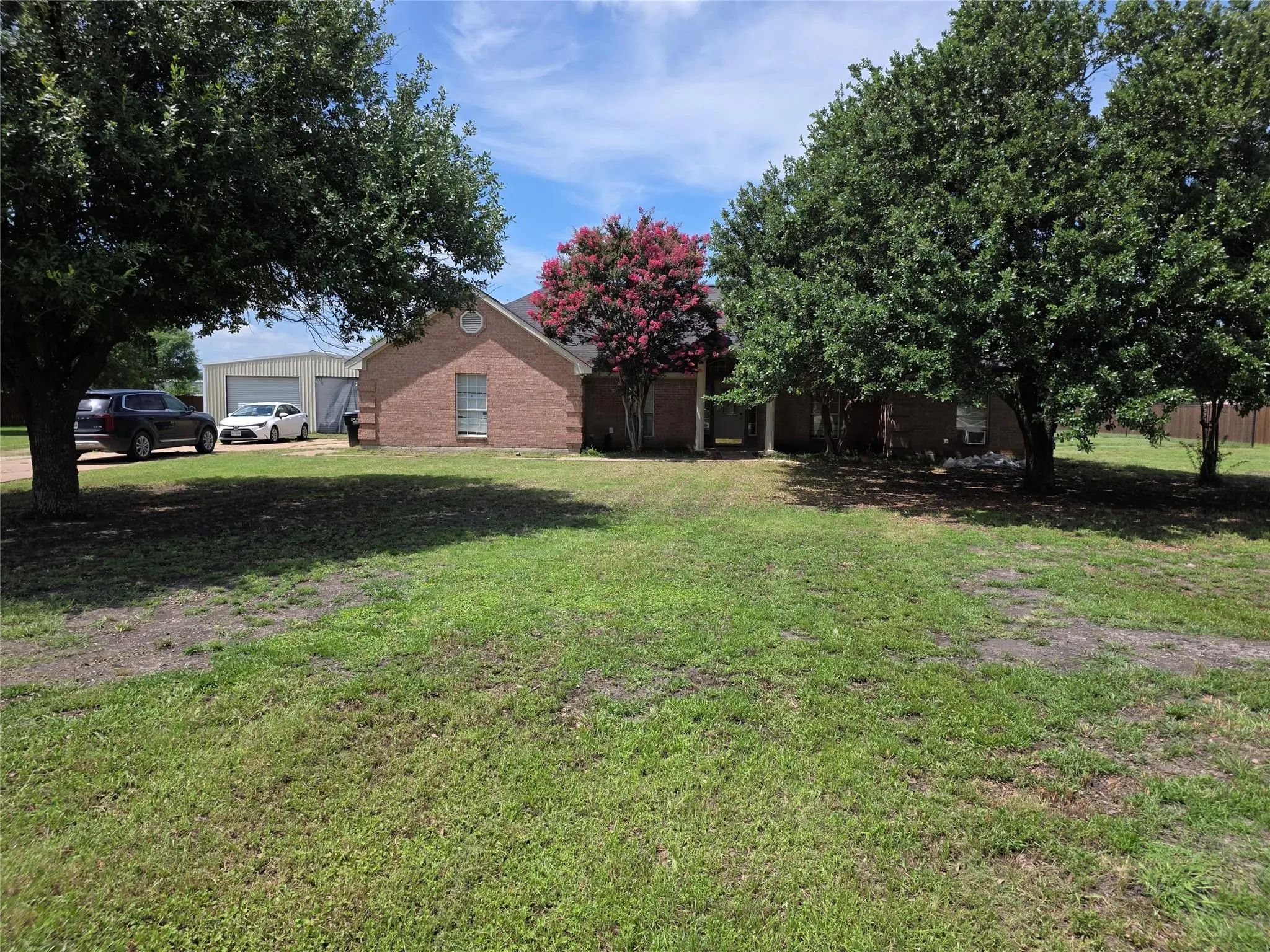 Photo of Listing #21304075