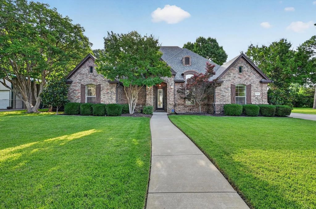 2909 Sutton Place, Southlake