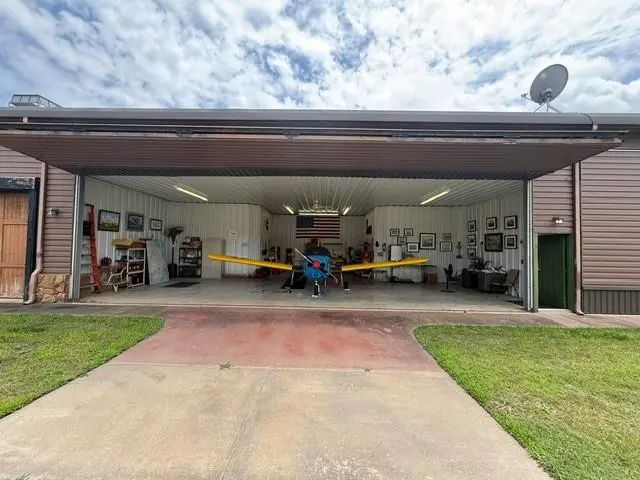 Photo of Listing #21304156