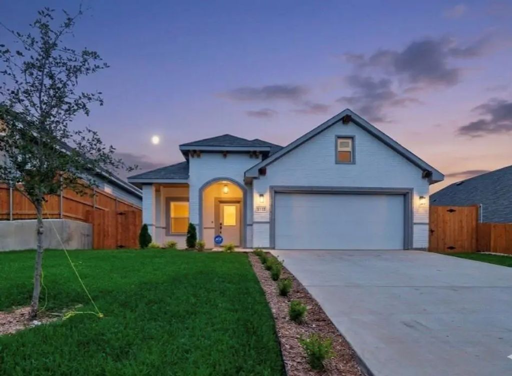 2112 Nw 22nd, Fort Worth