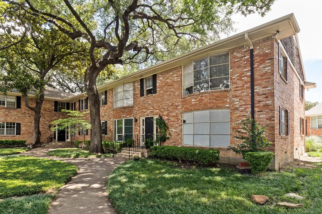 3031 Mahanna Springs Drive B, Dallas