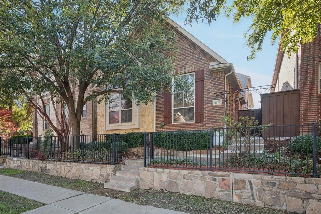 2470 Sunderland Lane, Lewisville