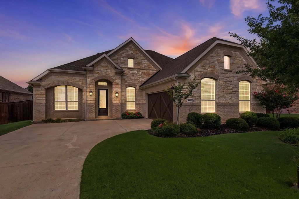 6612 Dolan Falls Drive, Flower Mound