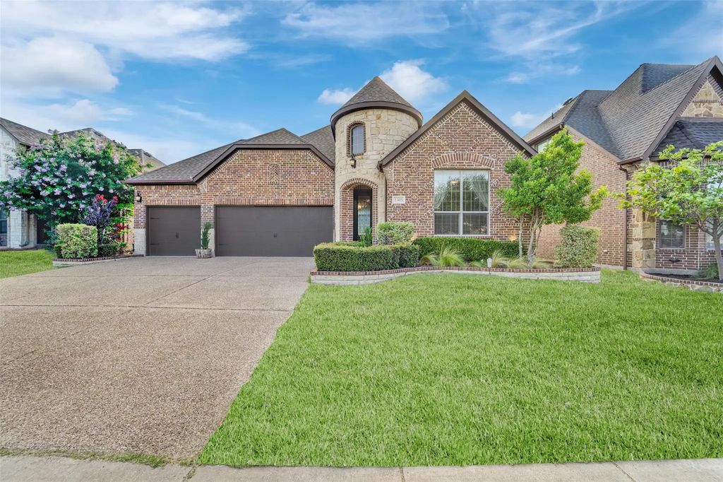 1305 Corona Court, Prosper