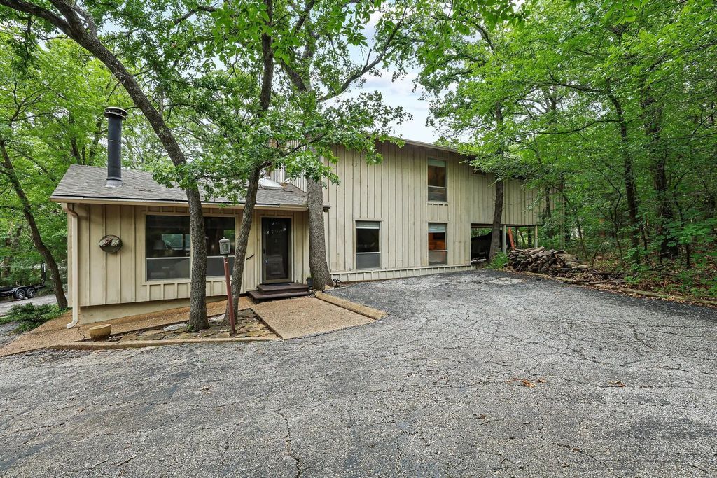 275 Lakecrest Drive, Pottsboro