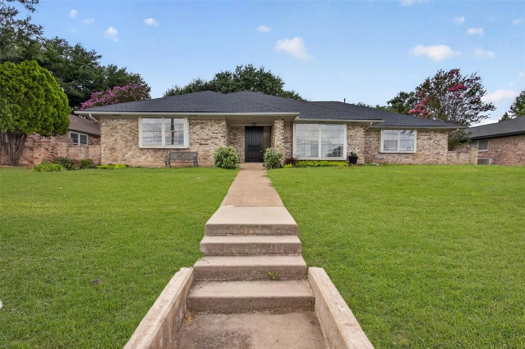 2303 Mccoy Road, Carrollton