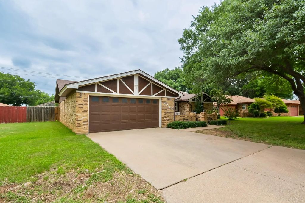 3210 Winterhawk Drive, Abilene