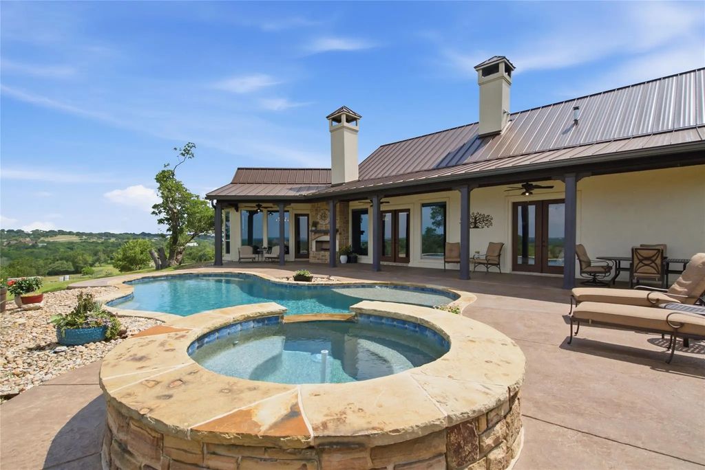 701 Cactus Rio Drive, Weatherford