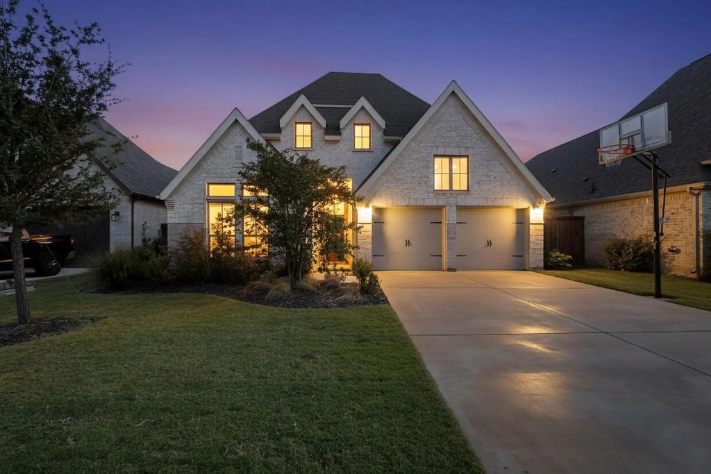 1419 Misty Pasture, Mansfield