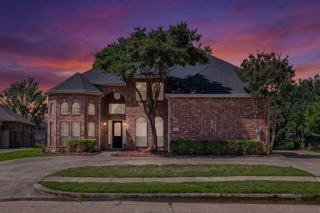 8406 Bridgewater Drive, Rowlett