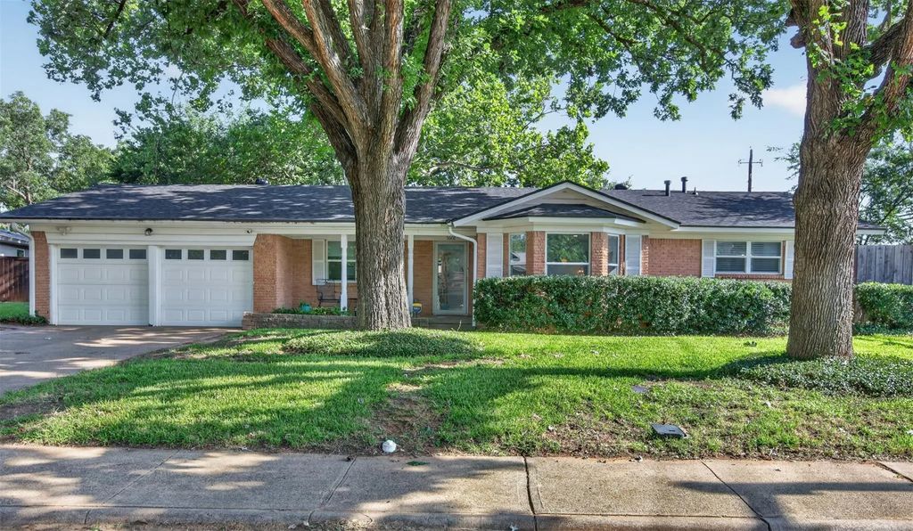 1601 W Tucker Boulevard, Arlington