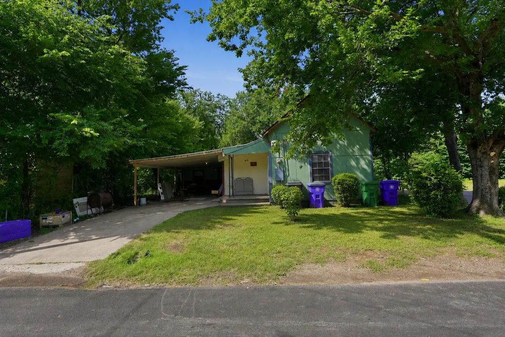 916 Turner Street, Waco