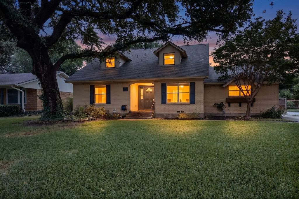 606 S Waterview Drive, Richardson