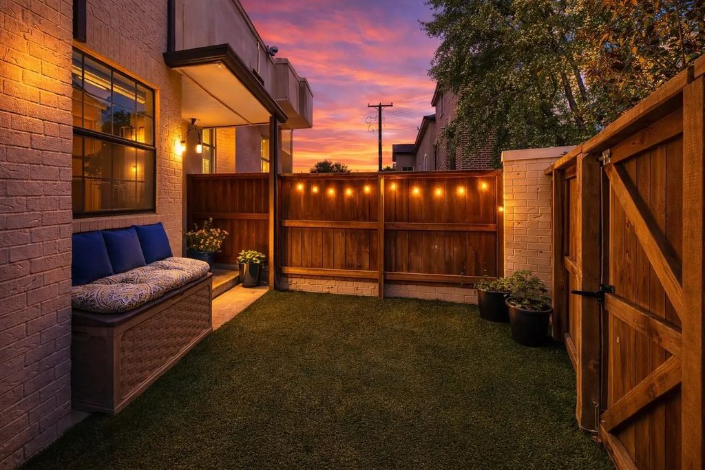 3901 Travis Street 125, Dallas