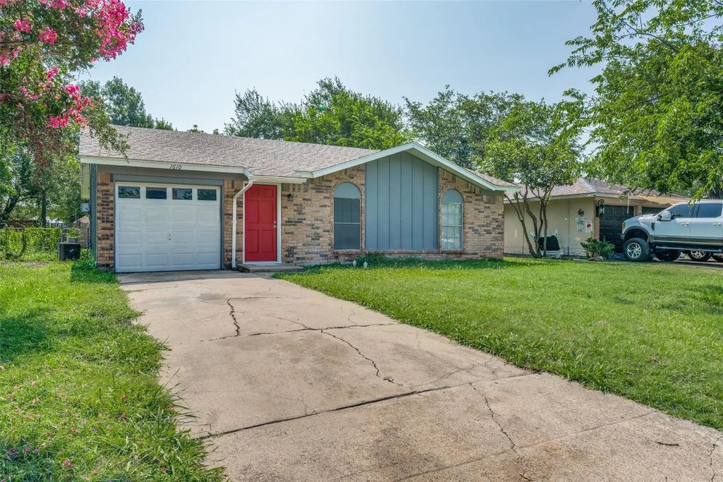 1610 Avenue A, Grand Prairie