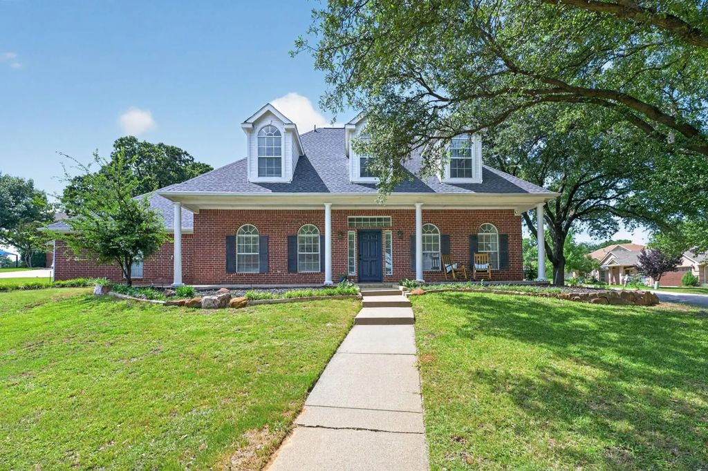 600 Rosedale Street, Highland Village