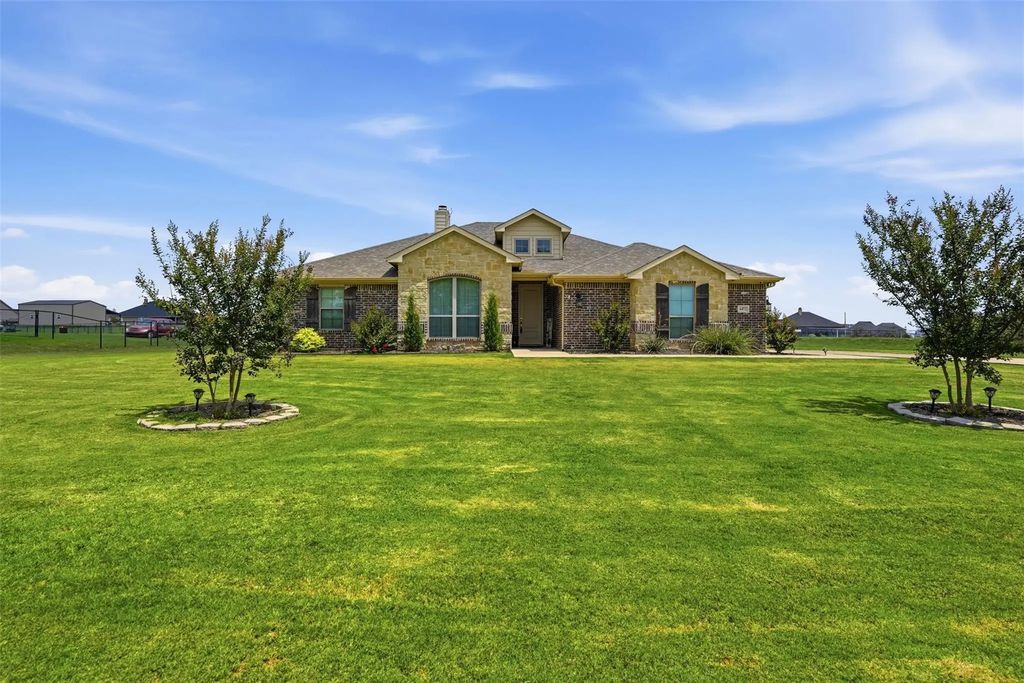 6472 County Road 913, Godley