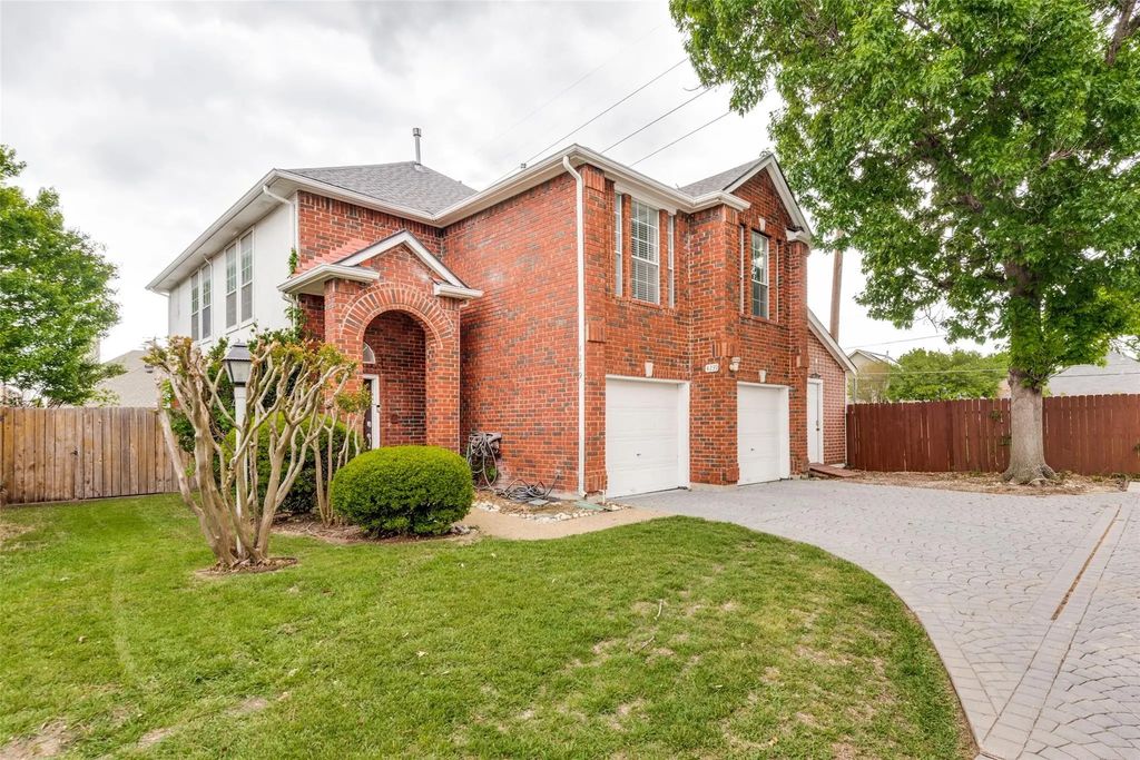 4239 N Capistrano Drive, Dallas