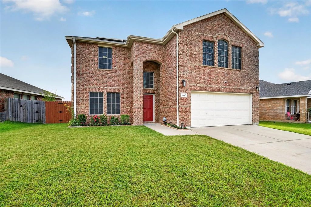 7401 Fossil Creek Drive, Arlington