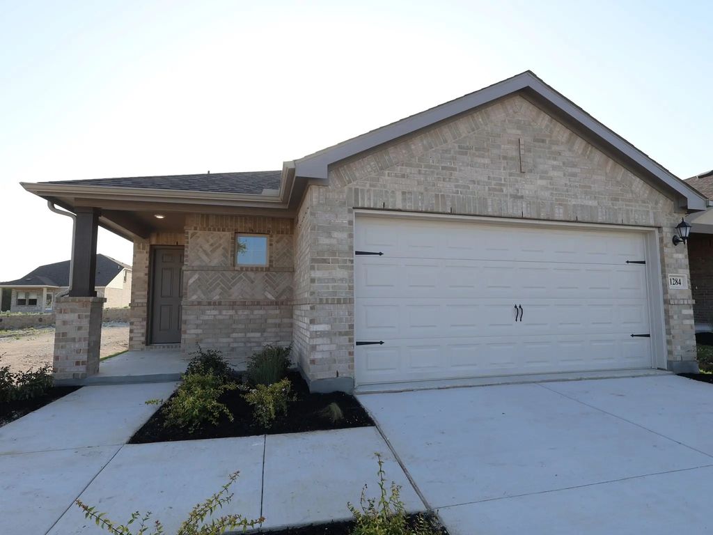 1284 Tallowwood Trail, Van Alstyne