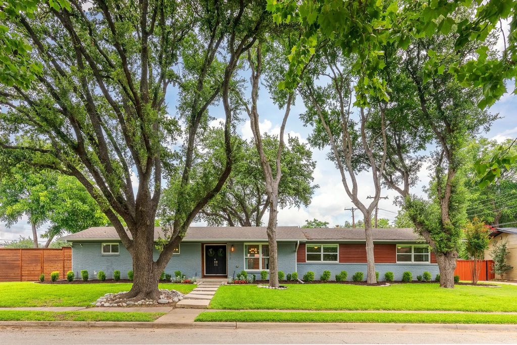3672 Midpines Drive, Dallas