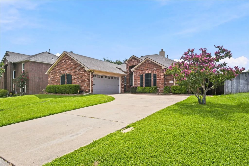 5816 Mandarin Lane, Sachse