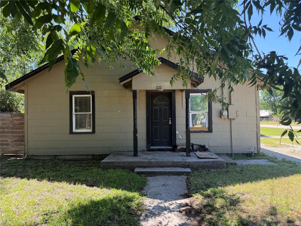222 Cherry Street, Clyde