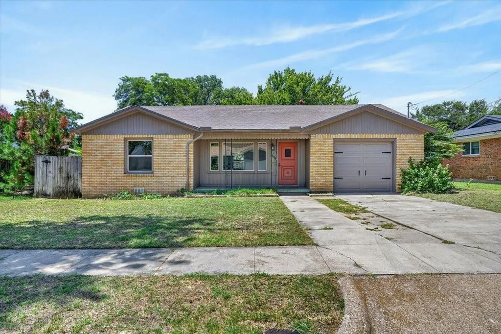 1030 Isla, Stephenville