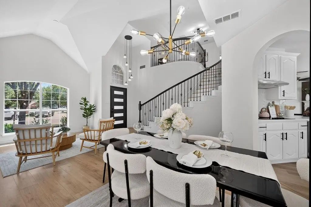 11633 Wild Pear Lane, Fort Worth