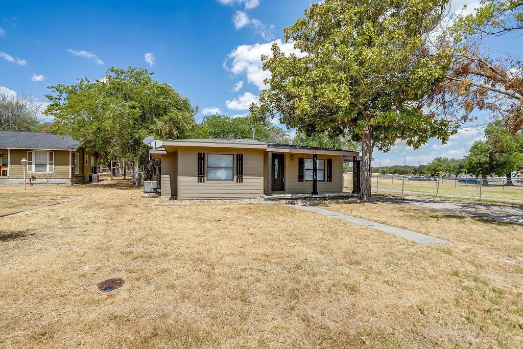 913 Jameson Street, Weatherford
