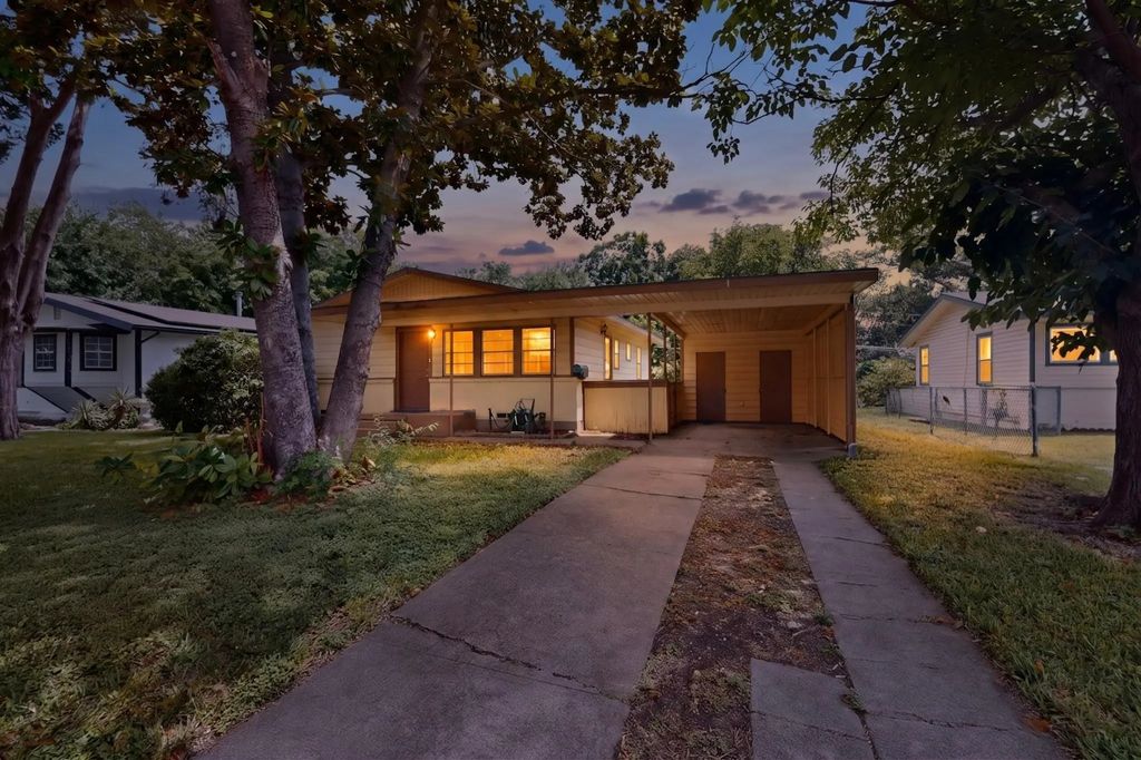 1612 Dent Street, Garland