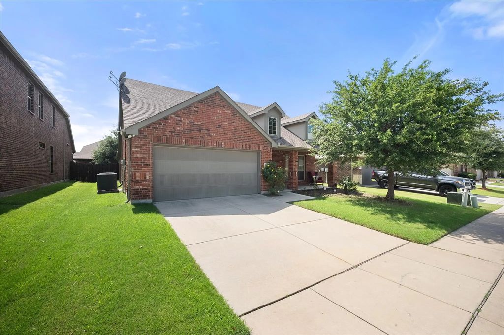 520 Rustic Oak Lane, McKinney