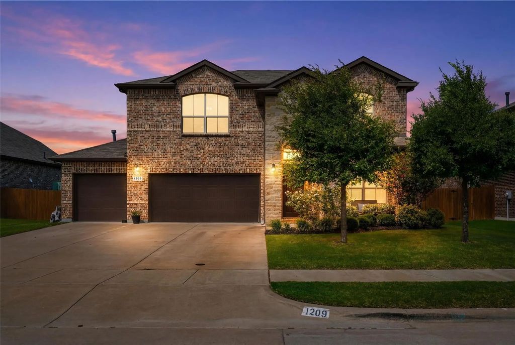 1209 Alnwick Lane, Saginaw