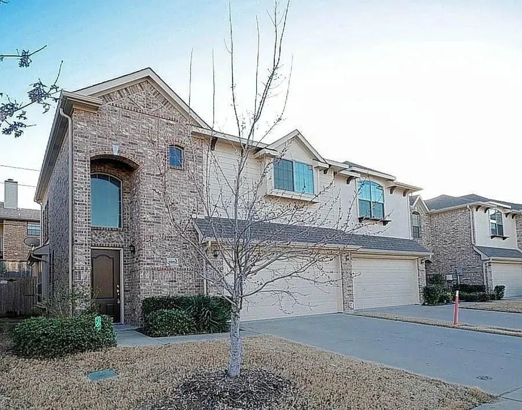 3652 Vienna Street, Irving