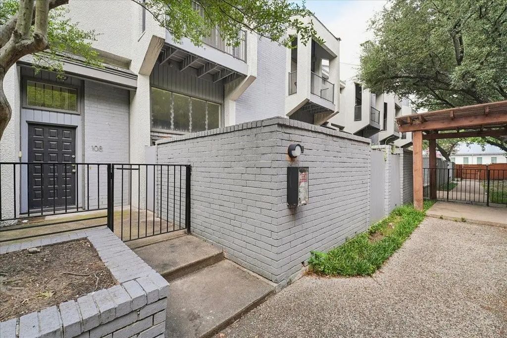 3618 Gillespie Street 108, Dallas