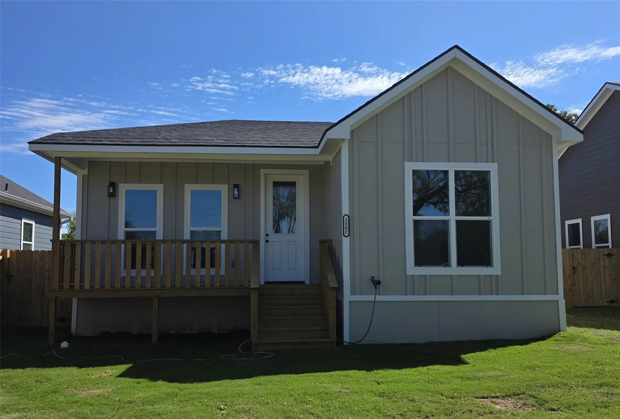 Photo of Listing #21305368