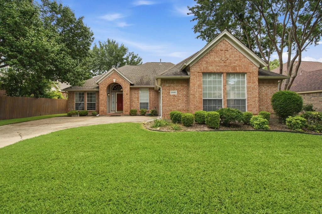 5440 Lake Powell Drive, Fort Worth