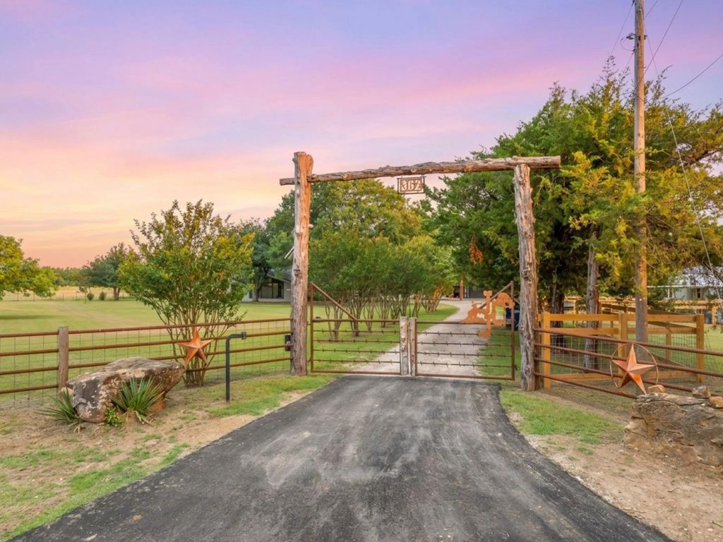 362 Vz County Road 3404, Wills Point